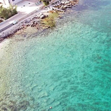 By The Sea - 348 아파트 *