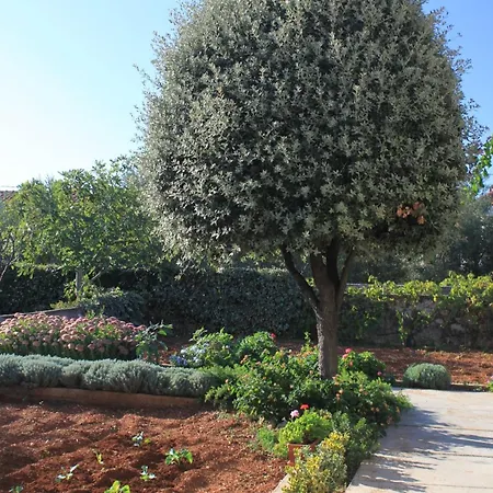 By The Sea - 348 Appartamento Ugljan